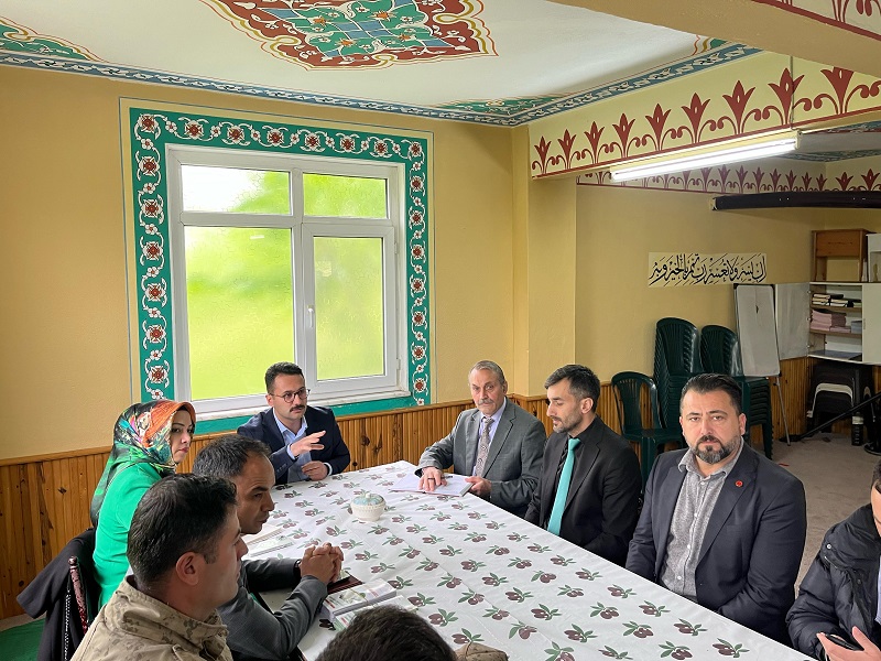 Esenyurt Mahallesi Sakinleri İle Vatandaşla Buluşma Toplantısı Kaymakam Asım AKÖNER Başkanlığında Gerçekleştirildi.